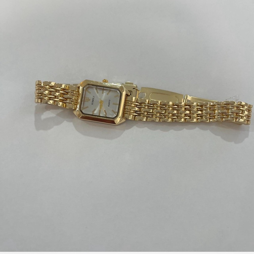 Elegant Gold Women's Watch